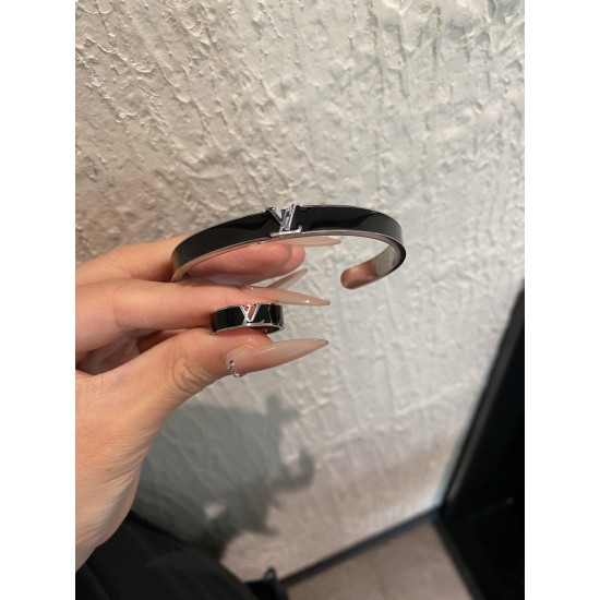 LV Jewelry Bracelet