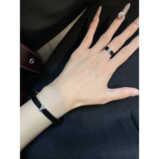 LV Jewelry Bracelet