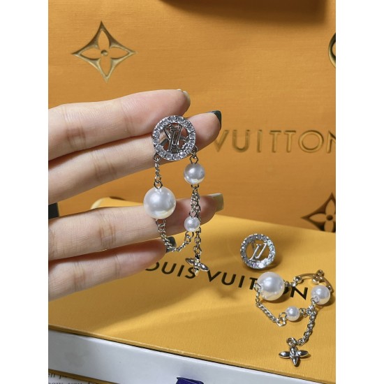 LV Jewelry Ring 