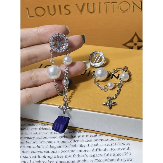 LV Jewelry Ring 