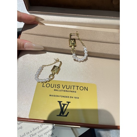 LV Jewelry Ring 