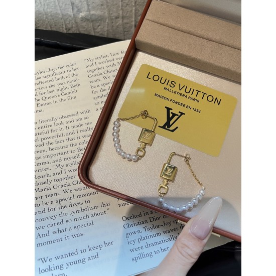 LV Jewelry Ring 