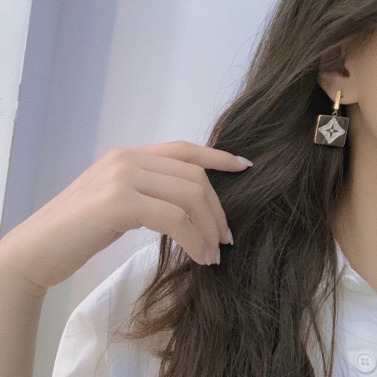 LV Jewelry Ring 