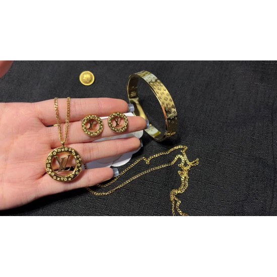 LV Jewelry Ring 
