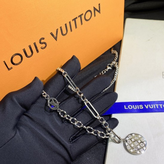 LV Jewelry Ring 