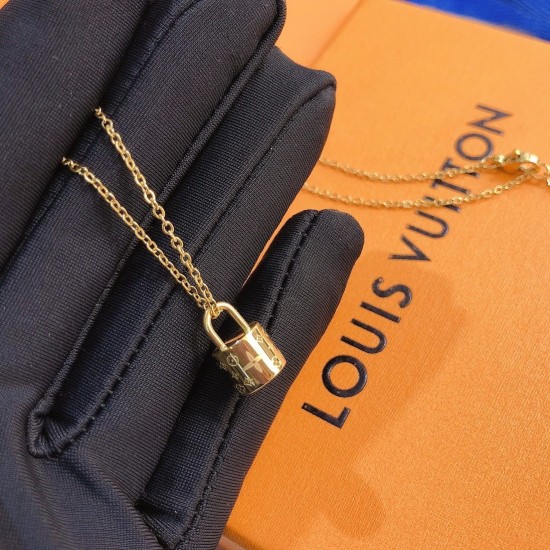 LV Jewelry Ring 