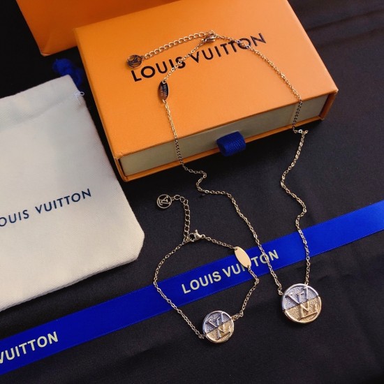 LV Jewelry Ring 