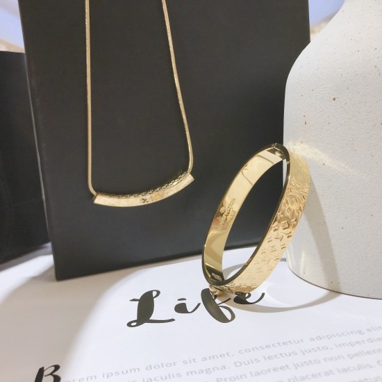 LV Jewelry Ring 