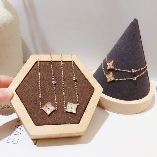 LV Jewelry Ring 