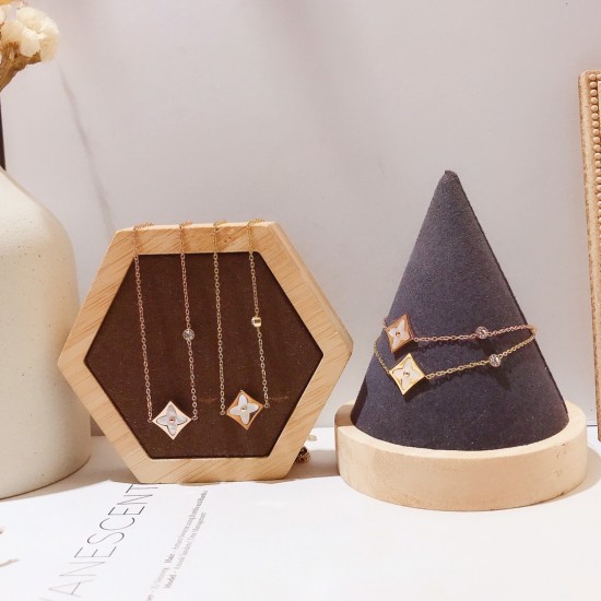 LV Jewelry Ring 