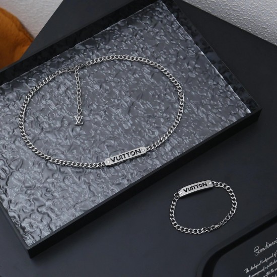 LV Jewelry Ring 