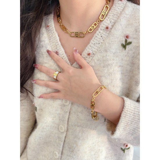 LV Jewelry Ring 
