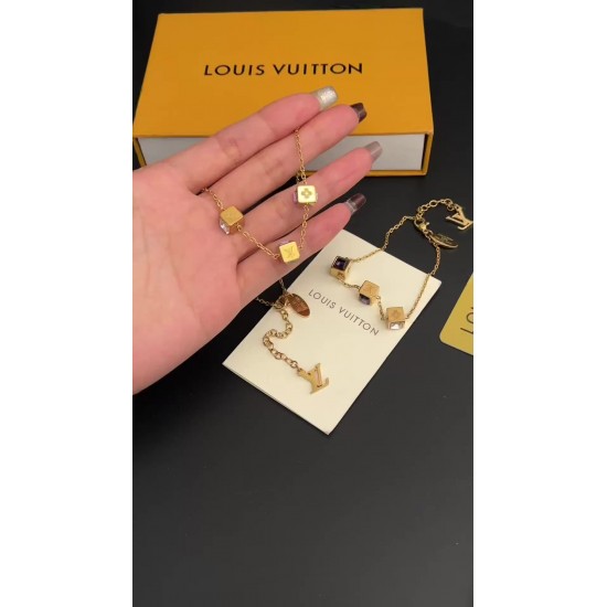 LV Jewelry Ring 
