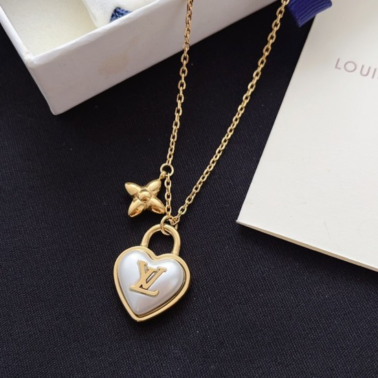 LV Jewelry Ring 