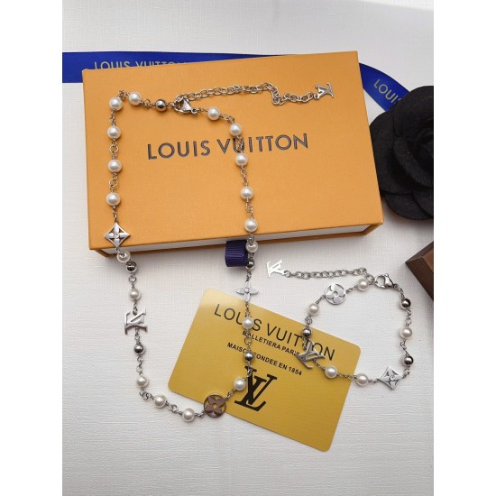 LV Jewelry Ring 