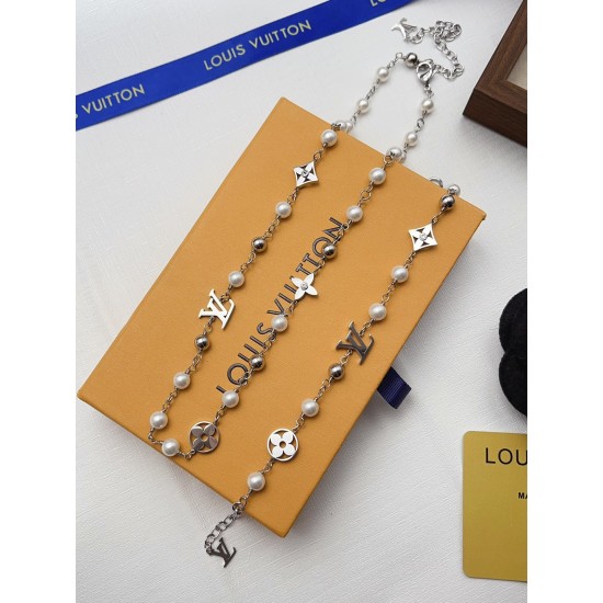 LV Jewelry Ring 