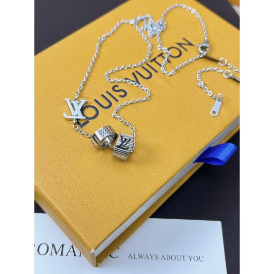 LV Jewelry Ring 