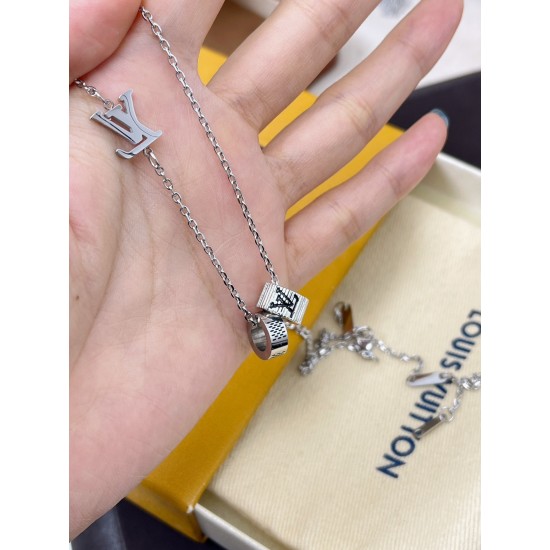 LV Jewelry Ring 