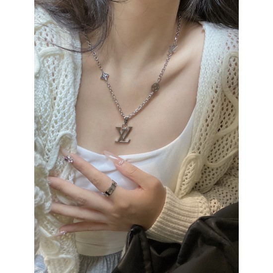 LV Jewelry Ring 