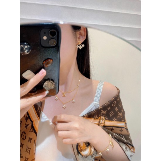 LV Jewelry Ring 