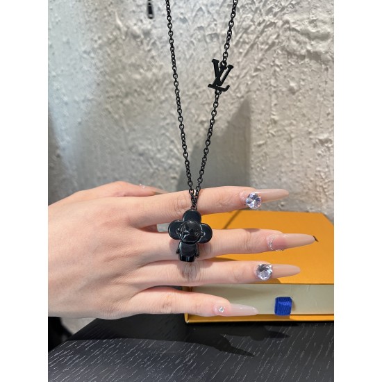 LV Jewelry Ring 