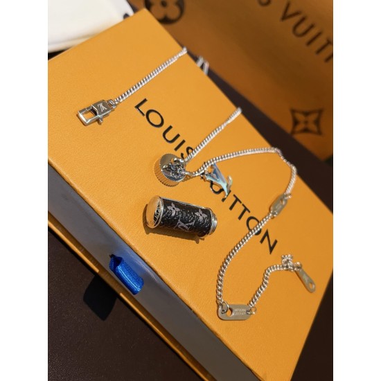 LV Jewelry Ring 