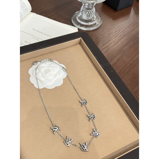LV Jewelry Ring 