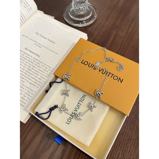 LV Jewelry Ring 