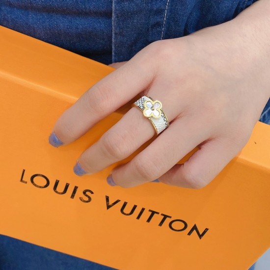 LV Jewelry Ring 