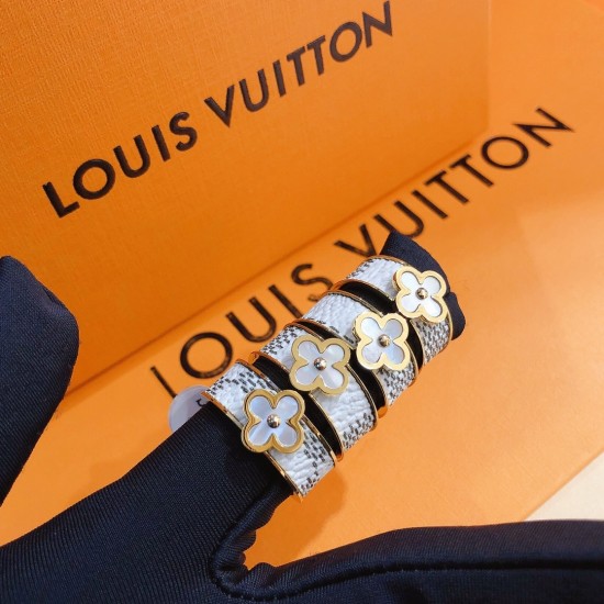 LV Jewelry Ring 
