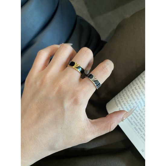 LV Jewelry Ring 