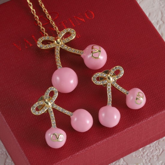 Valentino Necklace