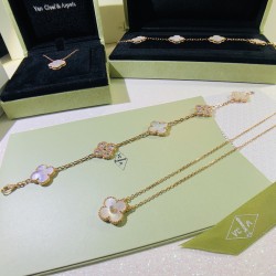 Van Cleef Necklace