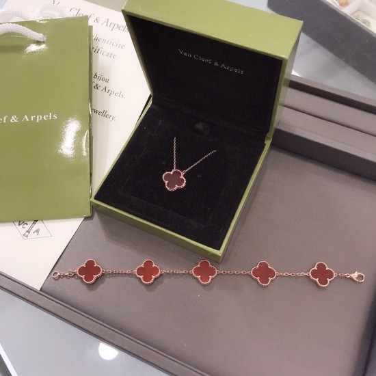 Van Cleef Necklace