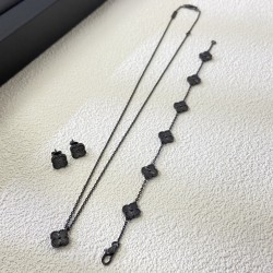 Van Cleef Necklace