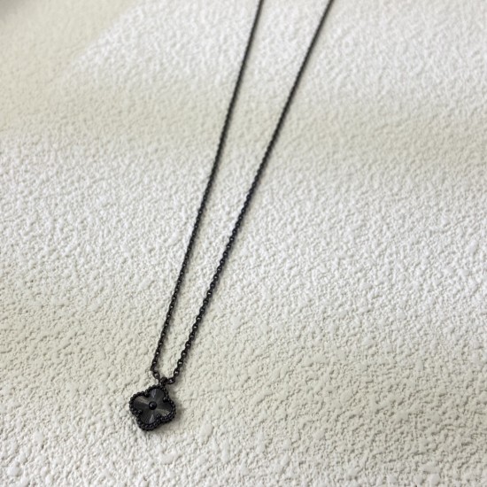 Van Cleef Necklace
