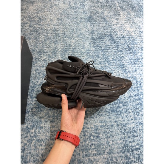 Balmain Shoes: Top Quality