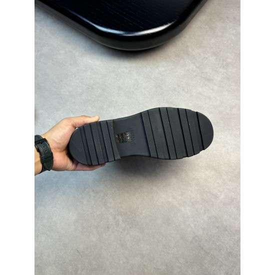 Brunello Shoes: Top Quality