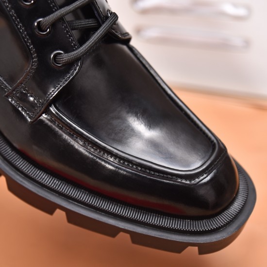 CL Shoes: Top Quality
