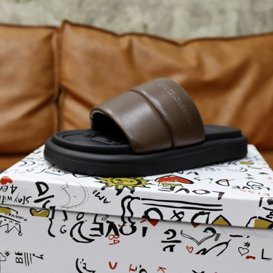 DG Shoes: Top Quality