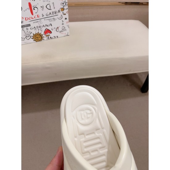DG Shoes: Top Quality