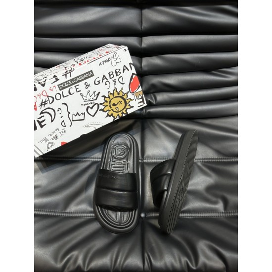 DG Shoes: Top Quality