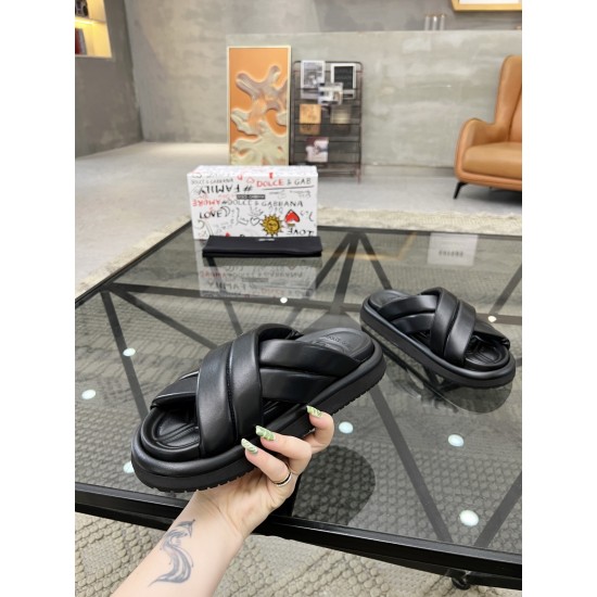 DG Shoes: Top Quality