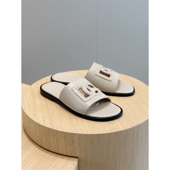 DG Shoes: Top Quality