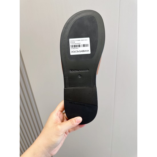DG Shoes: Top Quality