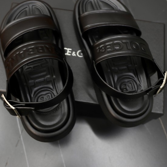 DG Shoes: Top Quality