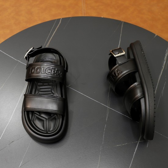 DG Shoes: Top Quality