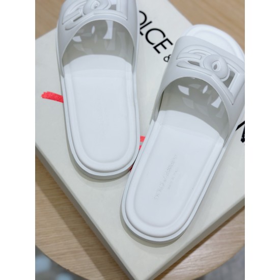 DG Shoes: Top Quality