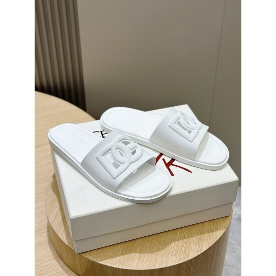 DG Shoes: Top Quality