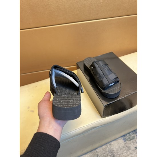 Dior Shoes: Top Quality